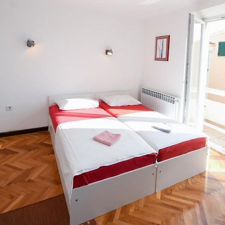 Apartments Bazilika Novalja Bagian luar foto