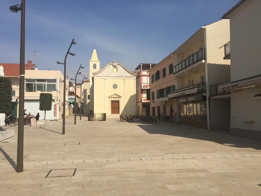 Apartments Bazilika Novalja Bagian luar foto