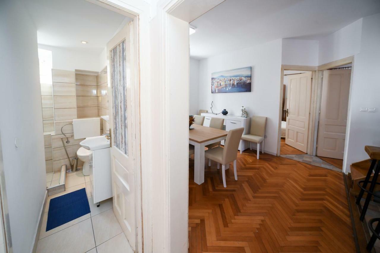 Apartments Bazilika Novalja Bagian luar foto